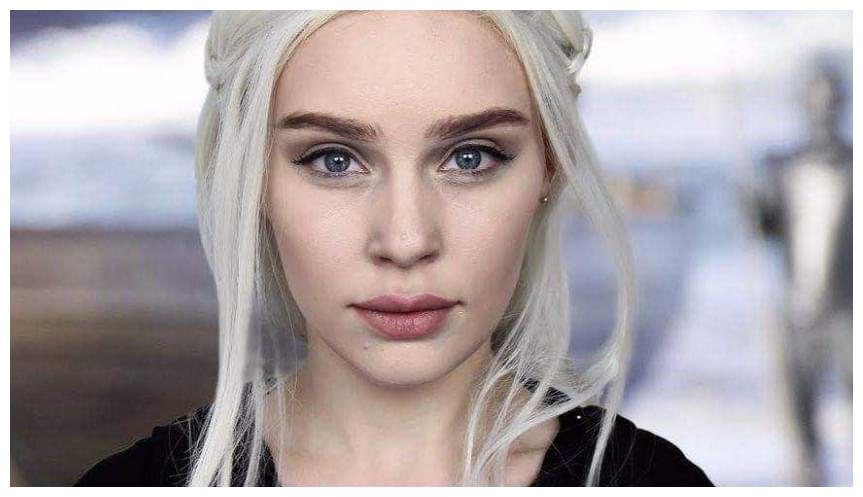 有种"毁容"叫龙妈的笑,一笑就成"囧囧脸"