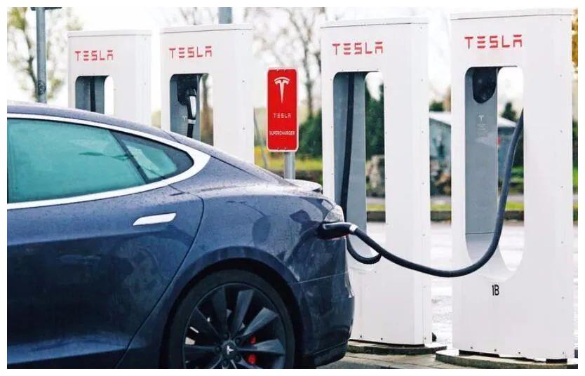 特斯拉在挪威被罚款,因限制电动车充电速度休闲区蓝鸢梦想 - Www.slyday.coM 特斯拉在挪威被罚款,因限制电动车充电速度休闲区蓝鸢梦想 - Www.slyday.coM