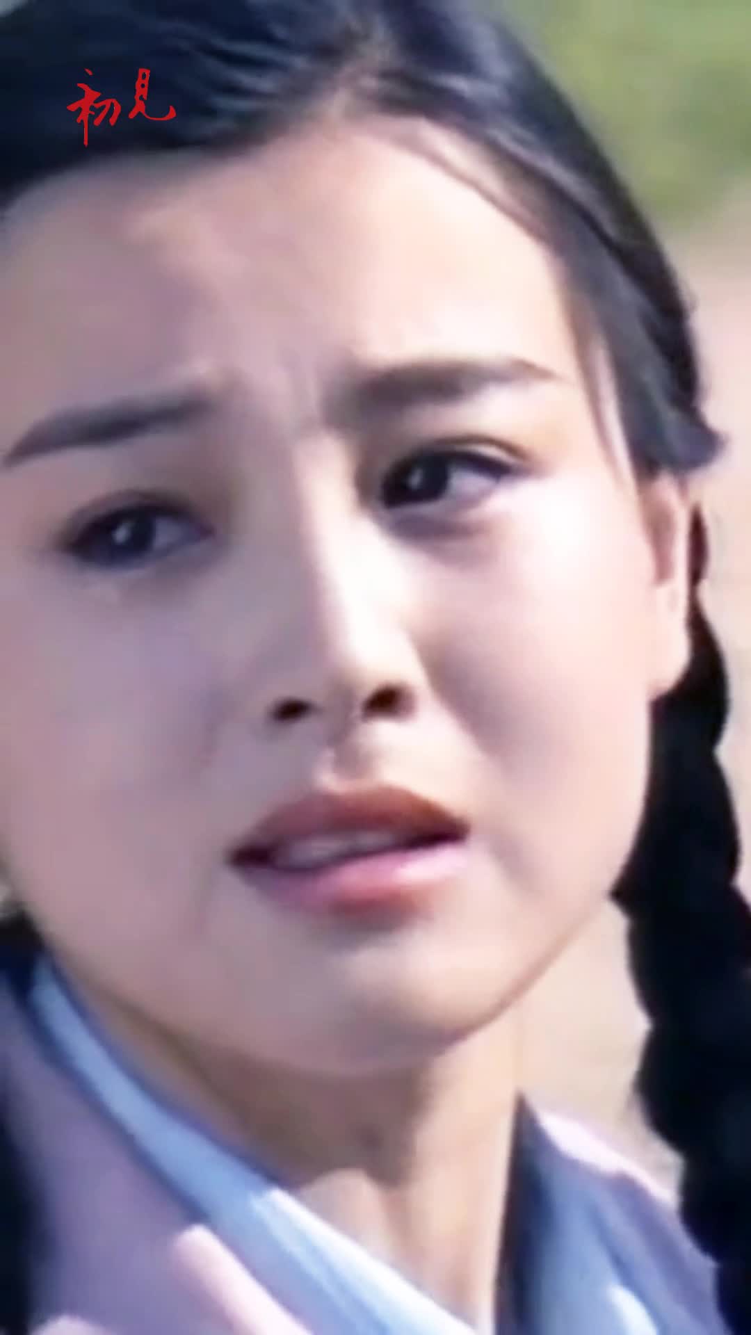 毛阿敏一曲《女人不是月亮》深情凄婉,唱出了女人一生的坎坷命运