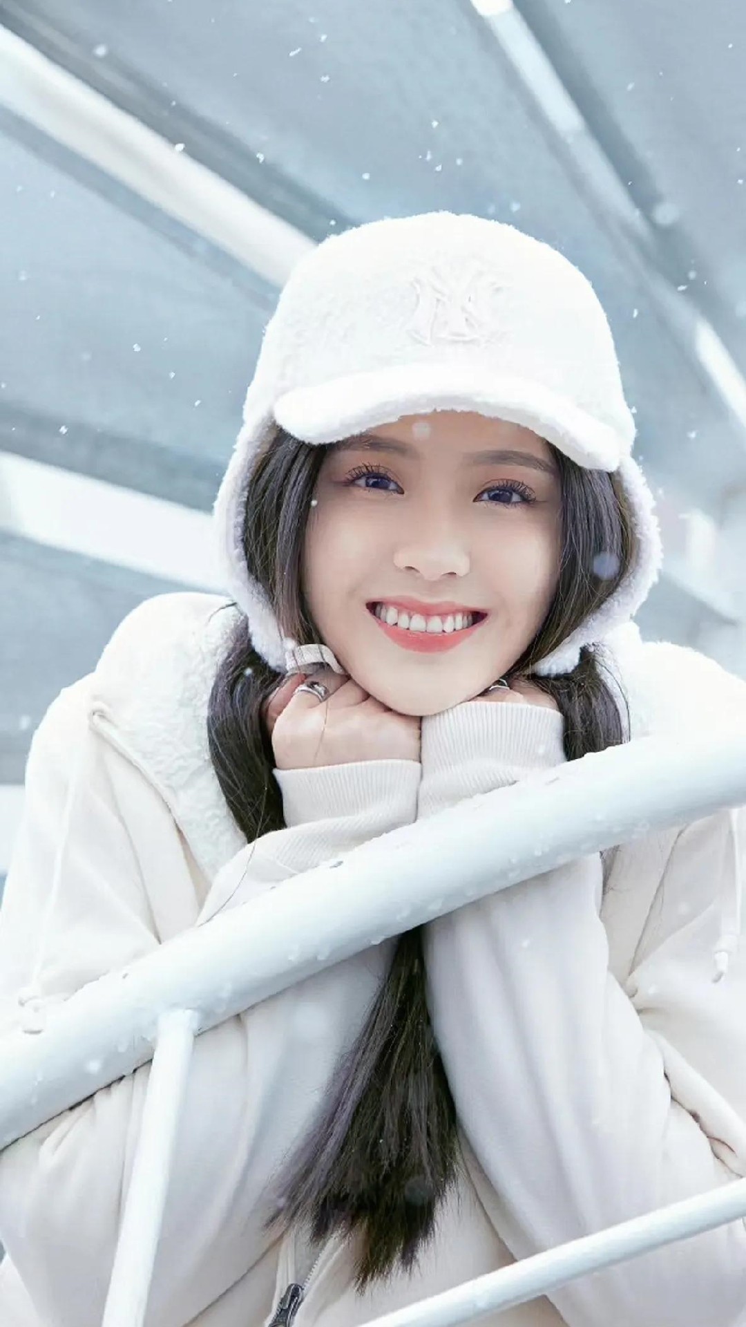 王艺瑾时尚写真青春靓丽性感妩媚1