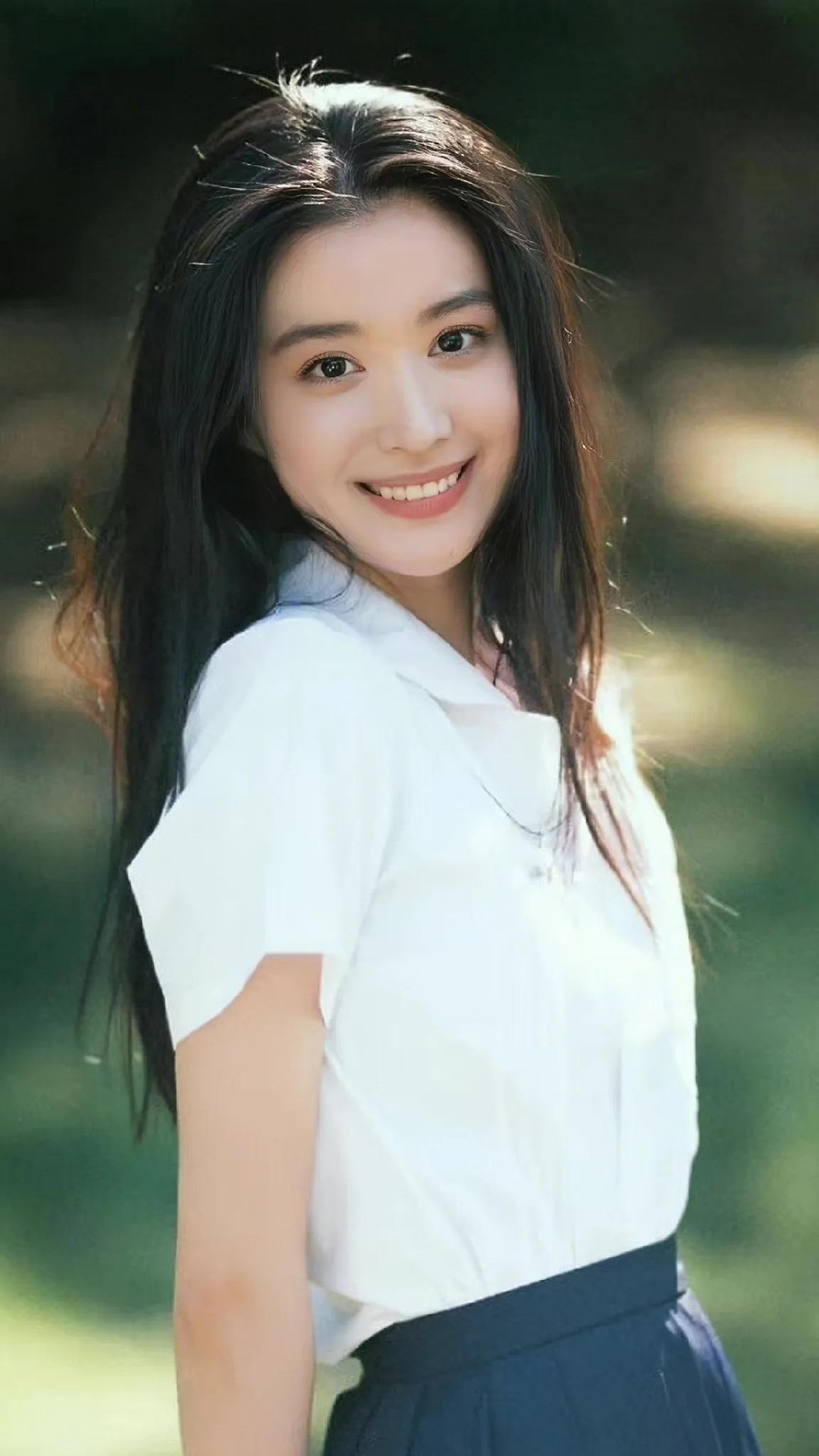 王楚然时尚大片:温婉文静,清新脱俗2_高清图集_新浪网