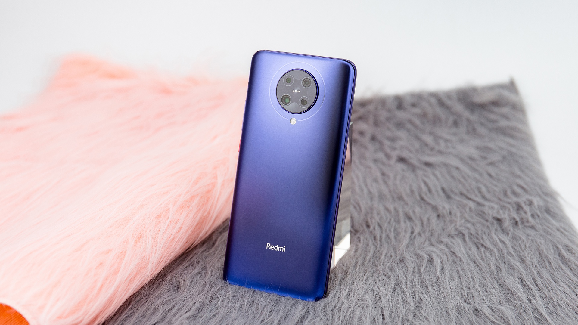 k30 pro变焦版首发imx 686 coms,支持像素四合一技术,采用了与小米cc9