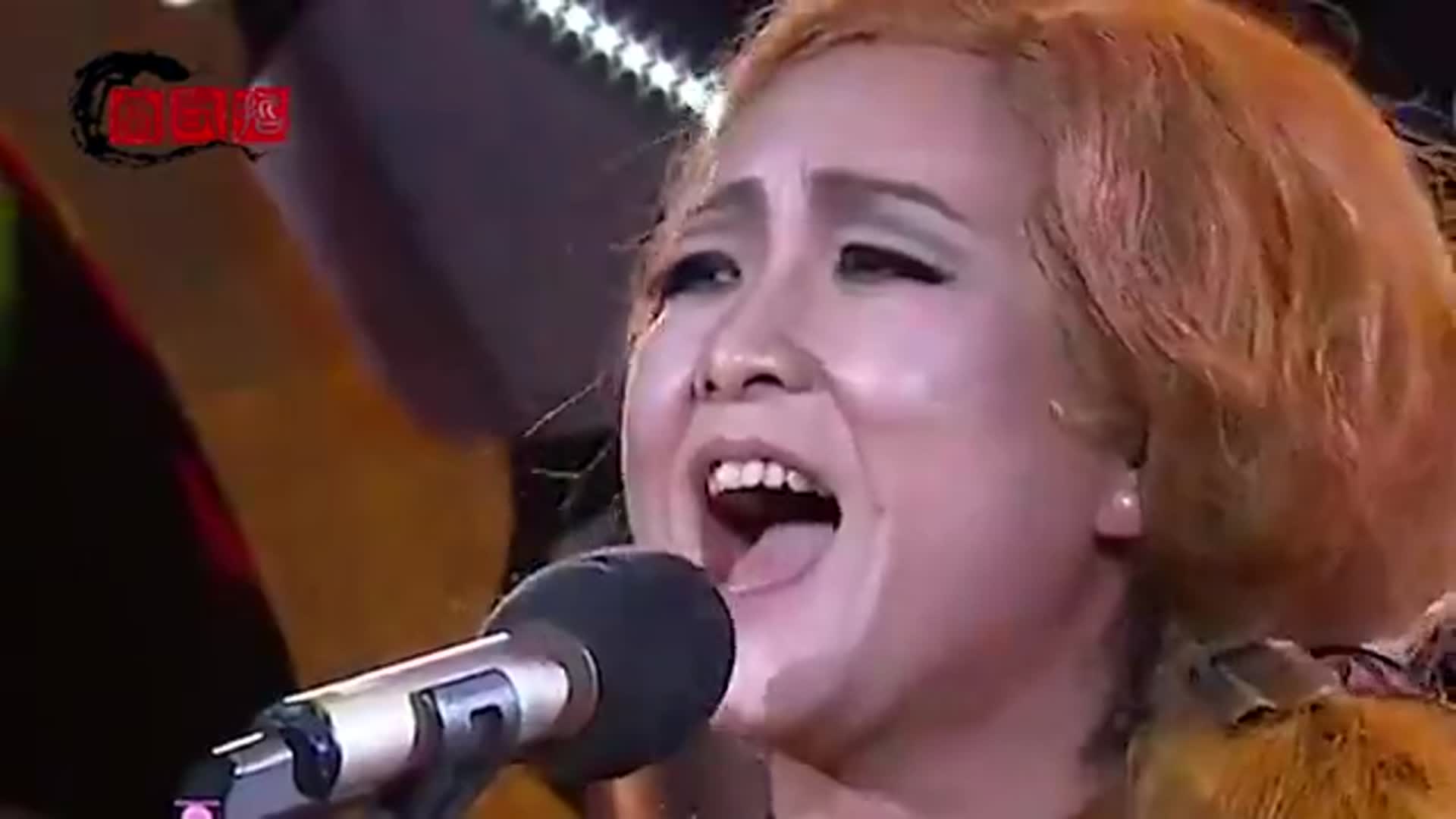贾玲爱上了张云雷 原因就是他长的帅 唱歌也好听 郭德纲都笑了 贾玲爱上了张云雷 原因就是他长的帅 唱歌也好听 郭德纲都笑了