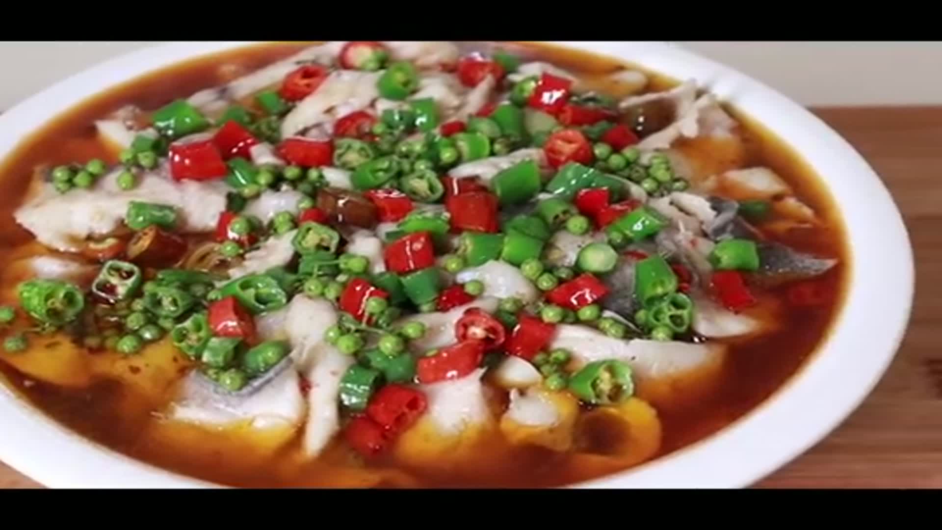 四川人夏天必吃的"藤椒鱼",教你正宗做法,麻辣清香,鲜嫩爽口