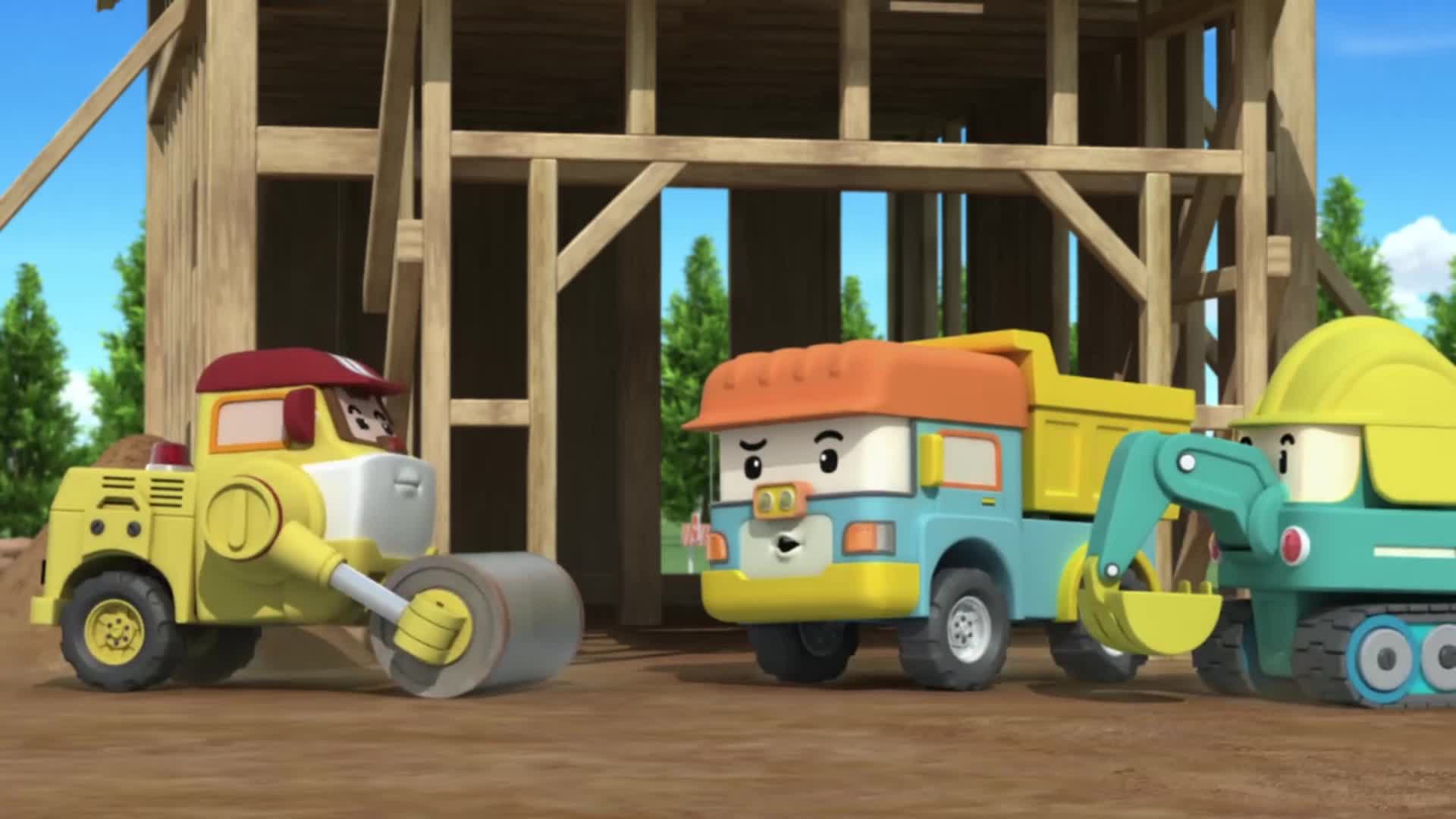 变形警车珀利:大家偷玩球,球跑到远处,大家想办法去追