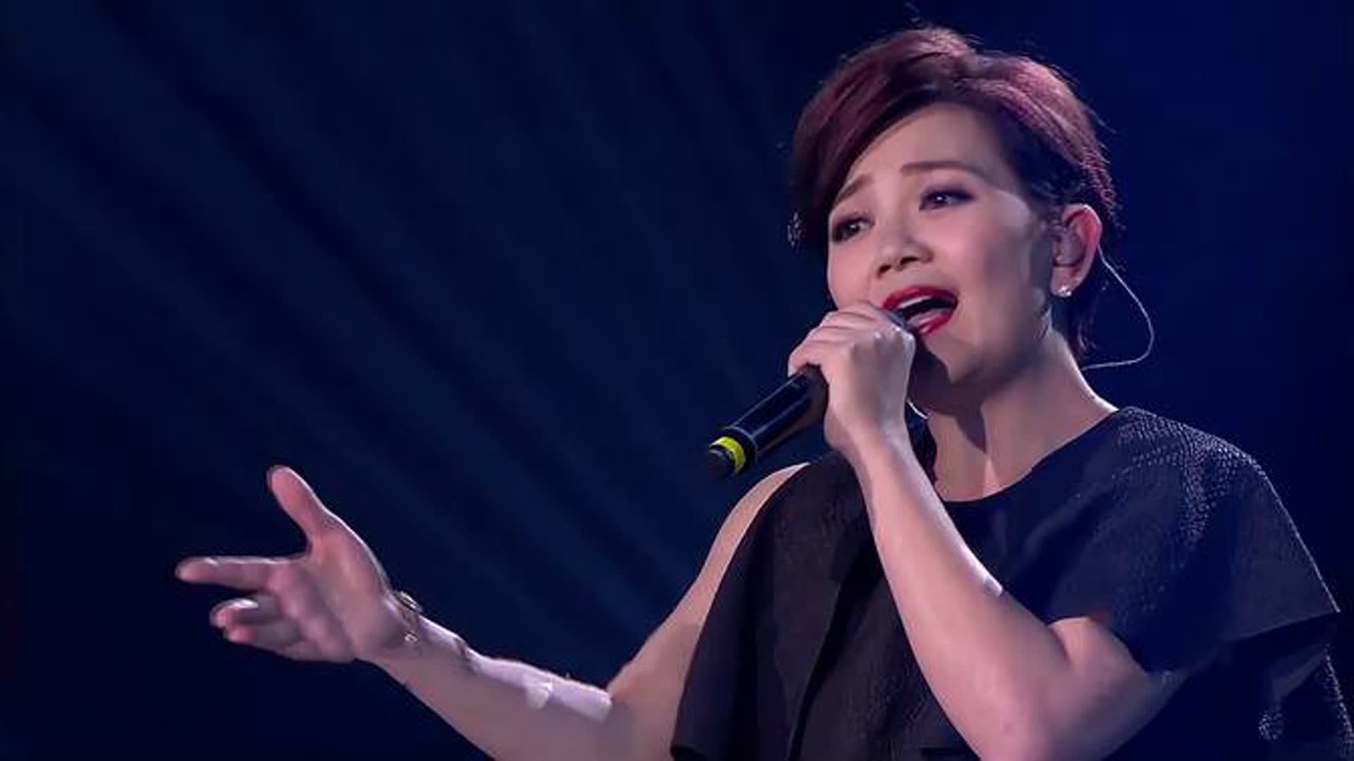永不过时的经典！梁静茹再唱《勇气》，旋律响起就跟着哼！