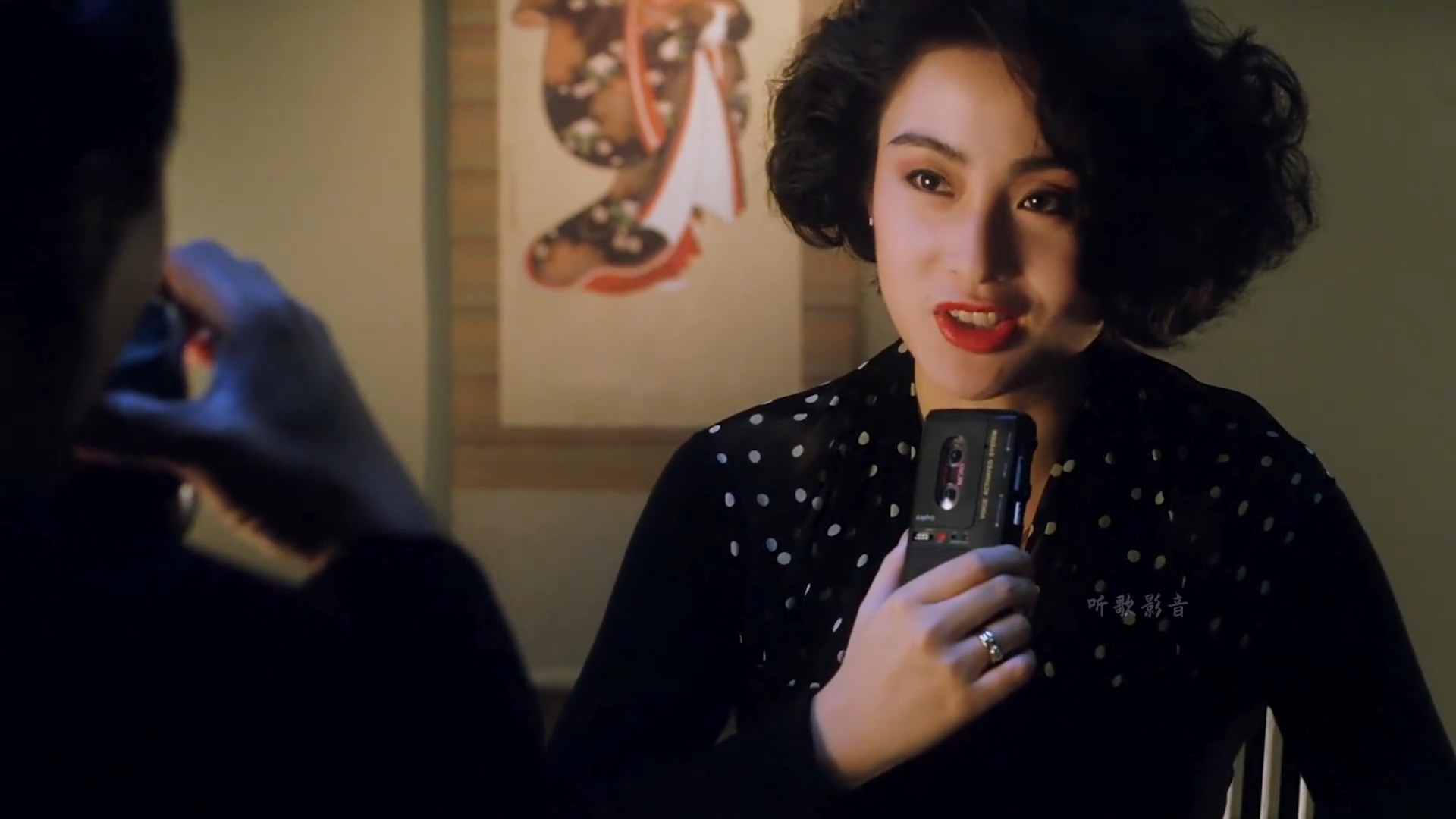 陈慧娴这首《千千阕歌》，配上这部经典港片，勾起满满的回忆