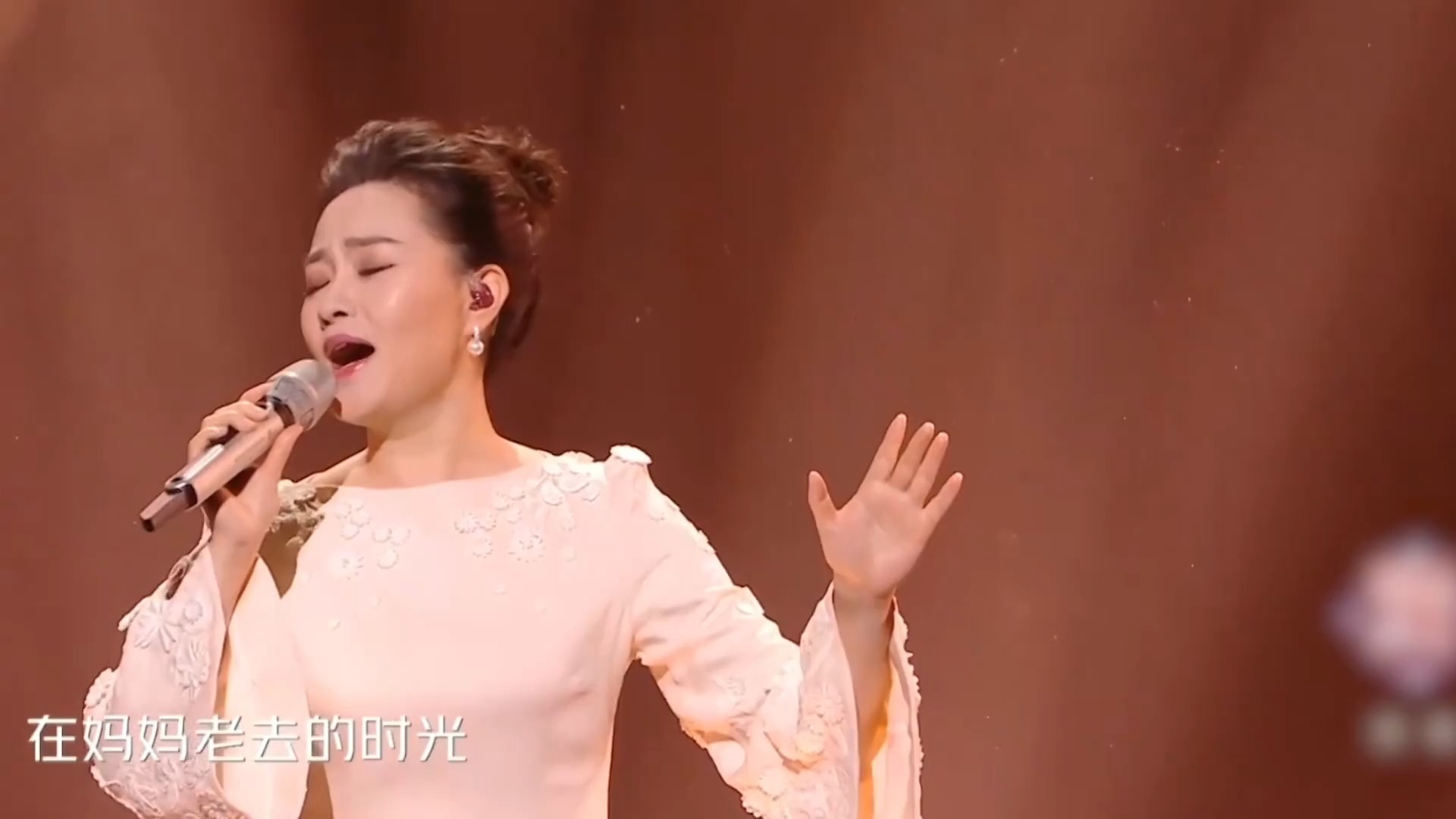 张远杀疯了！2023翻唱《人世间》竟不输雷佳，让人听得热泪盈眶！