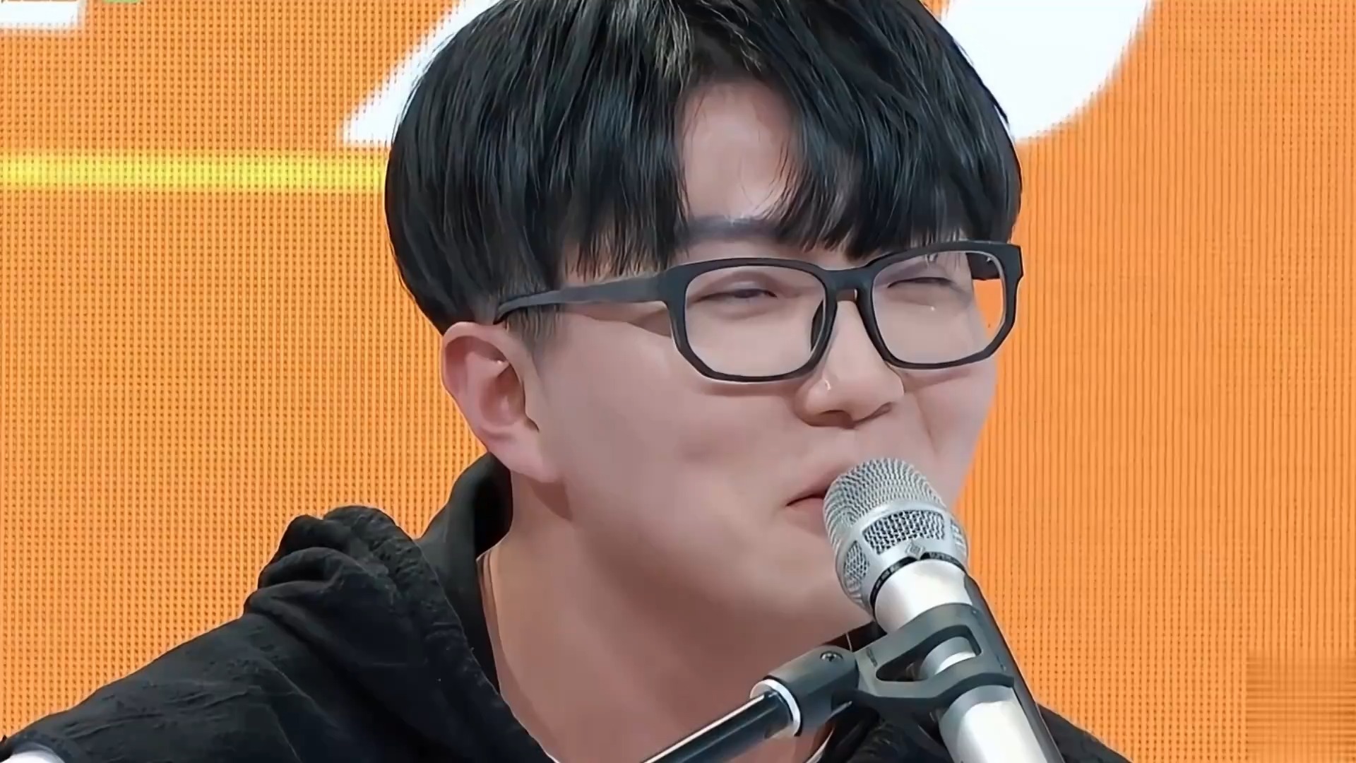 上节目前喝了酒的毛不易，神曲不断，一首《消愁》直接封神！