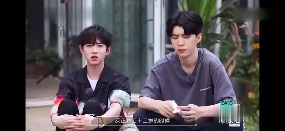 范丞丞和黄新淳的相爱相杀,过了二十二就奔三了这是什么逻辑呀
