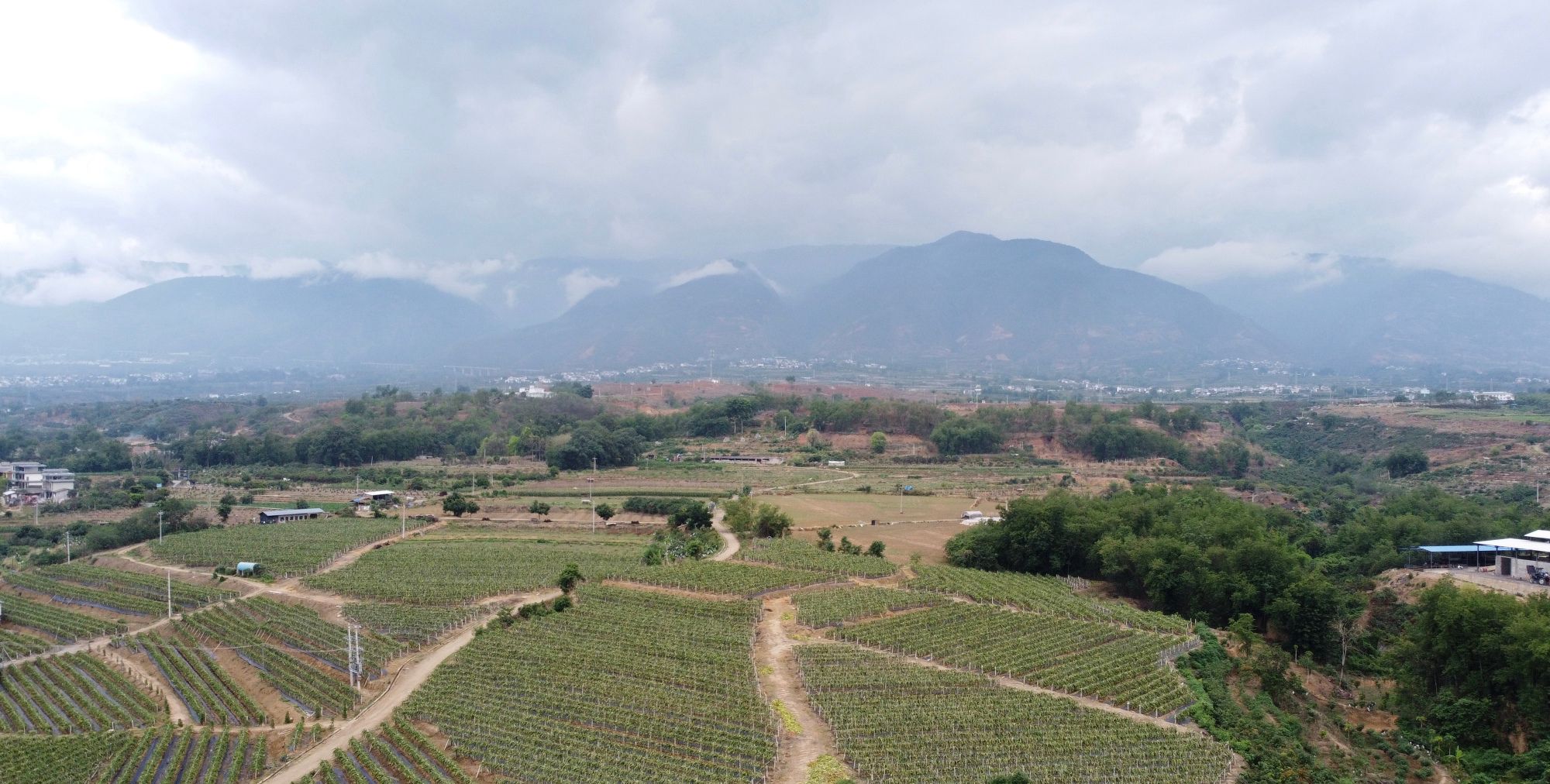 云南潞江坝-富饶美丽的"聚宝盆"