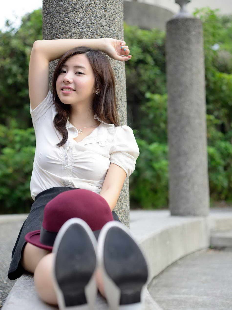 清纯美女陈思颖外拍_高清图集_新浪网