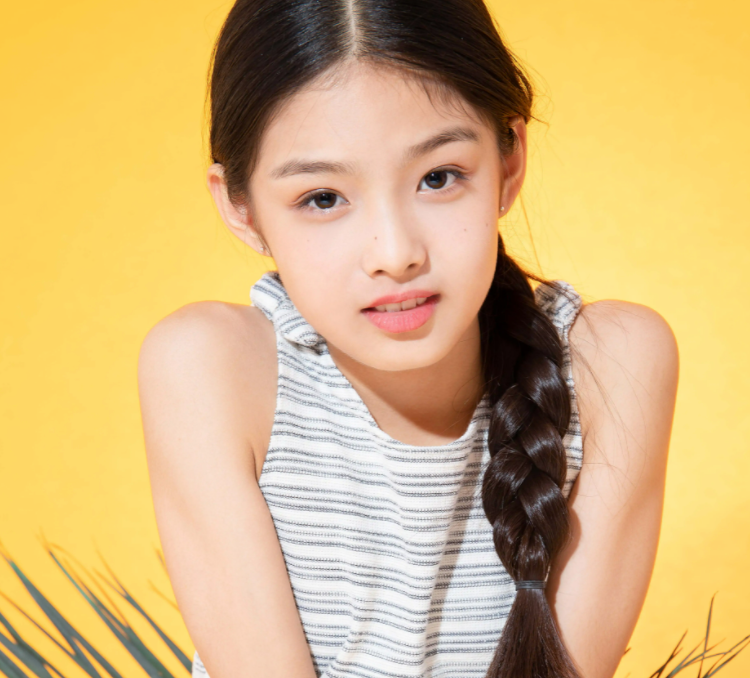 尔冬升辣讽经纪公司,称13岁演员没话语权,孩子前途可能会被毁掉