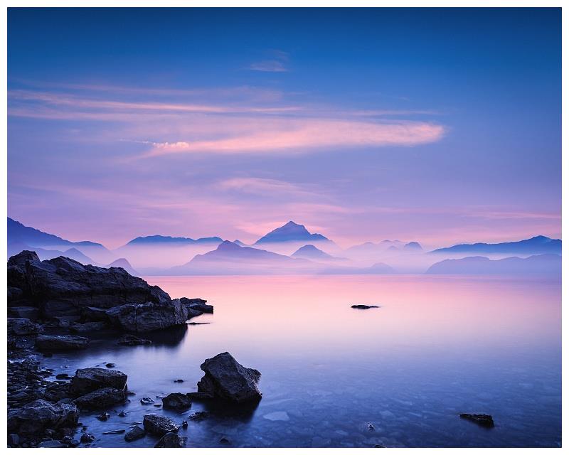 属虎人:12月得吉星庇佑,鸿运当头,职场一路顺畅,福禄双全!