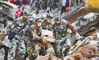 当初汶川地震时被救出的3个女孩,长大后都嫁给恩人,后来怎么样