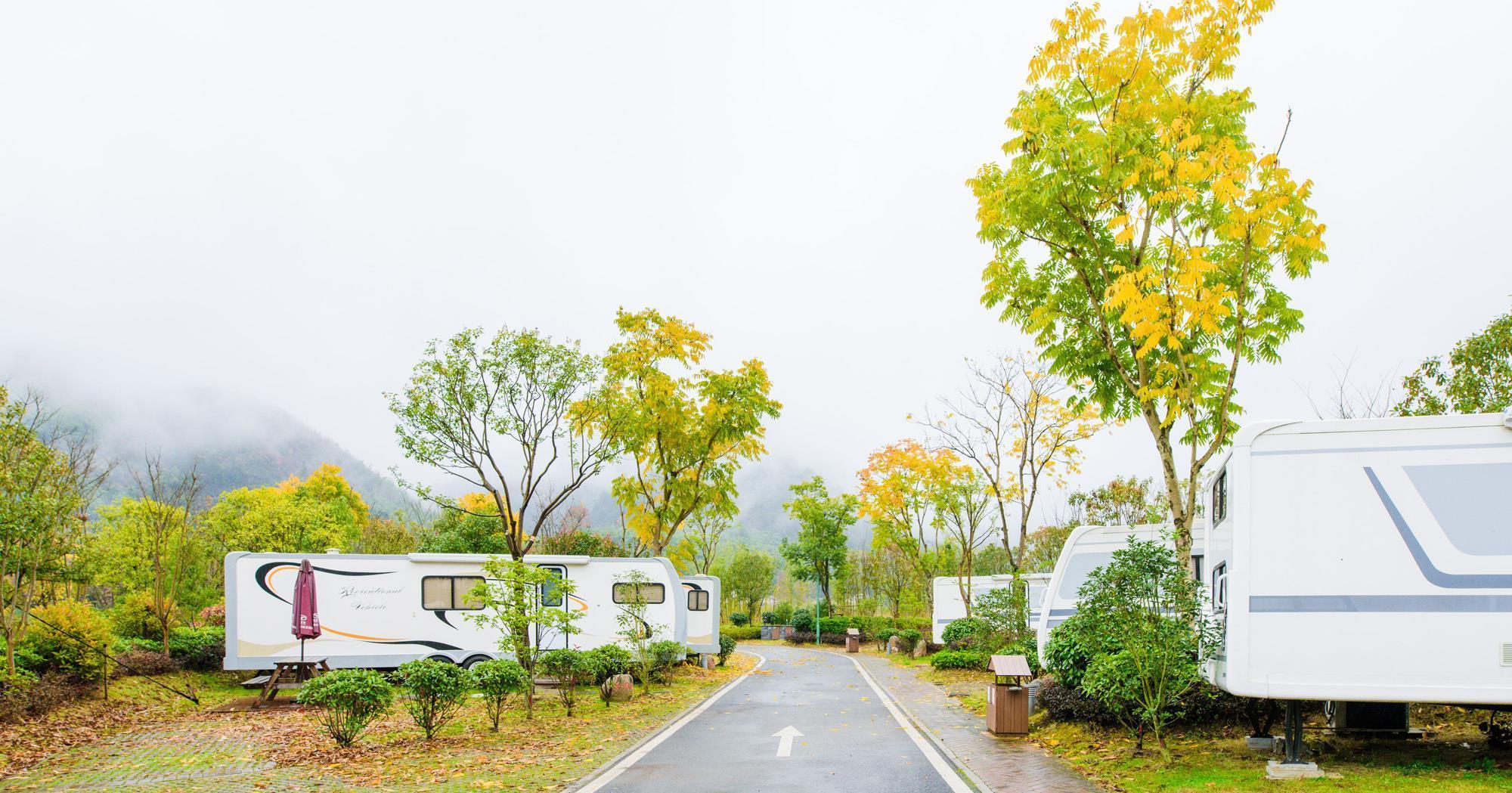 中国规模最大,设施最全的房车露营地,就藏安徽黄山,且风景绝美_高清