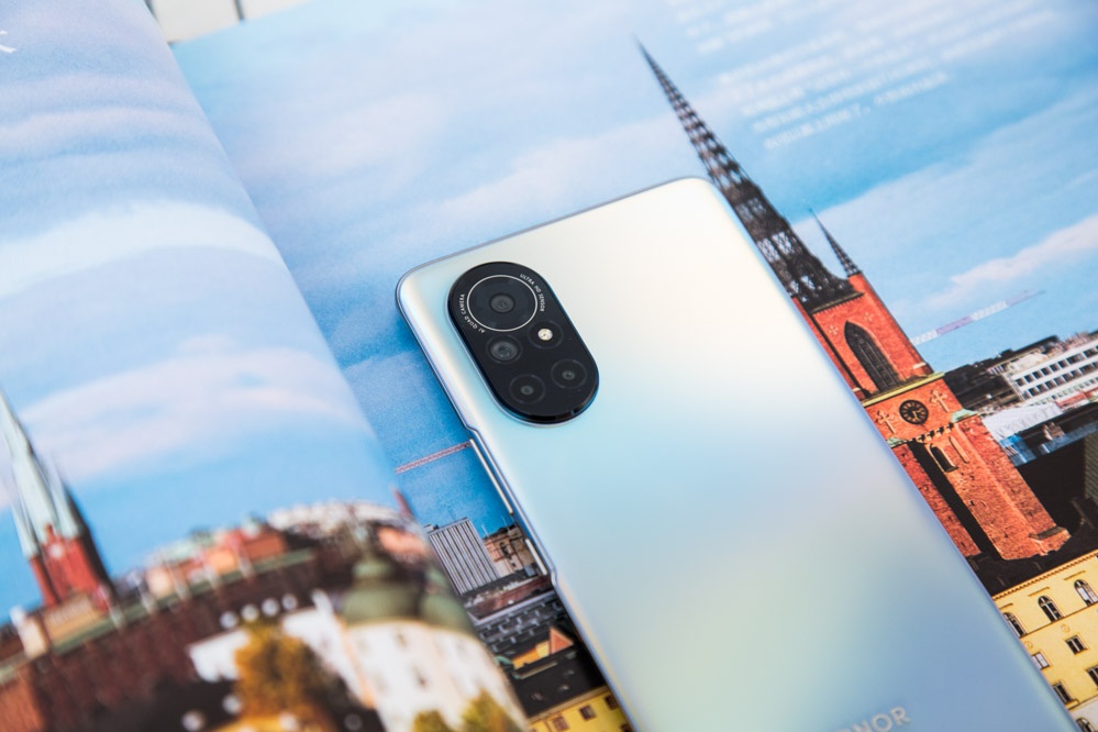 双纹理双镀膜仅764mm厚荣耀v40轻奢版钛空银图赏