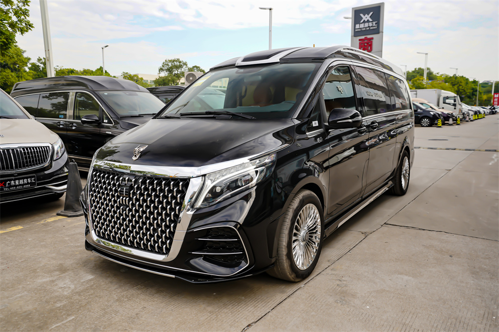 把头等舱的配置搬在商务车里是什么体验实拍奔驰v260l樊登款