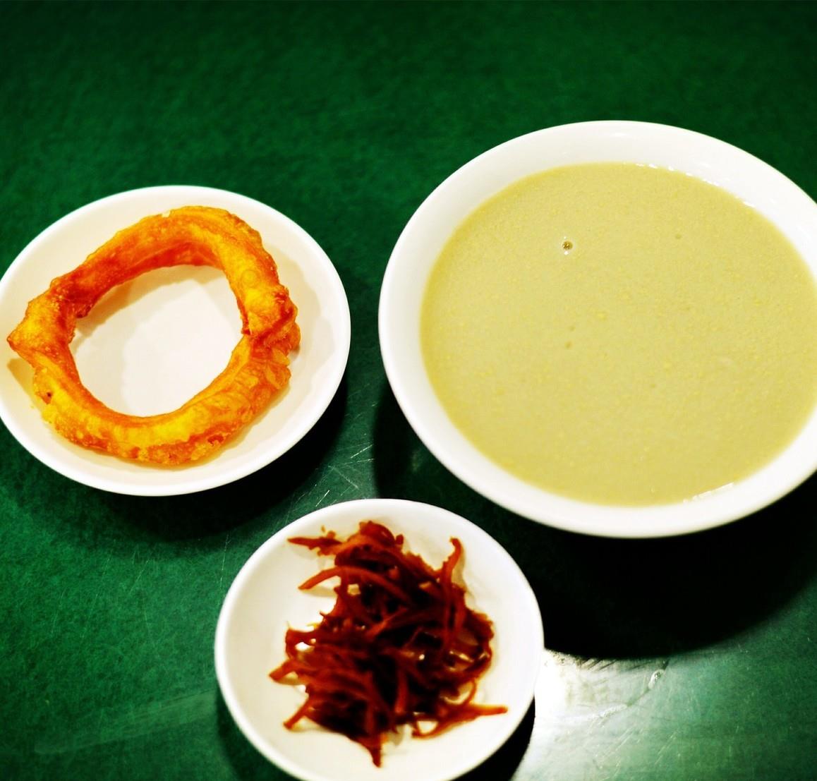 豆汁和焦圈让我……