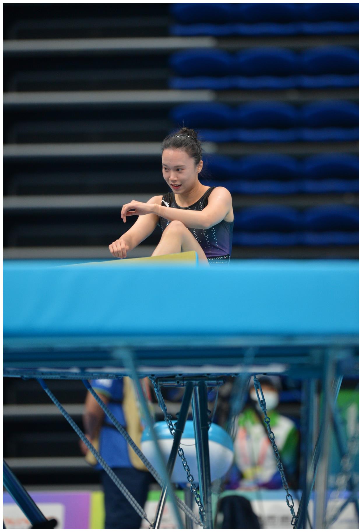 蹦床——朱雪莹无缘女子个人决赛|朱雪莹|蹦床|女子_新浪新闻
