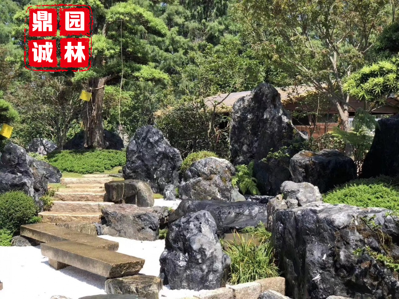 英德黑山石园林景观运用创意石黑山石景观摆放造景石