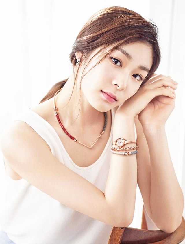 花滑天后金妍儿11次破记录超级大满贯退役7年代言费过亿