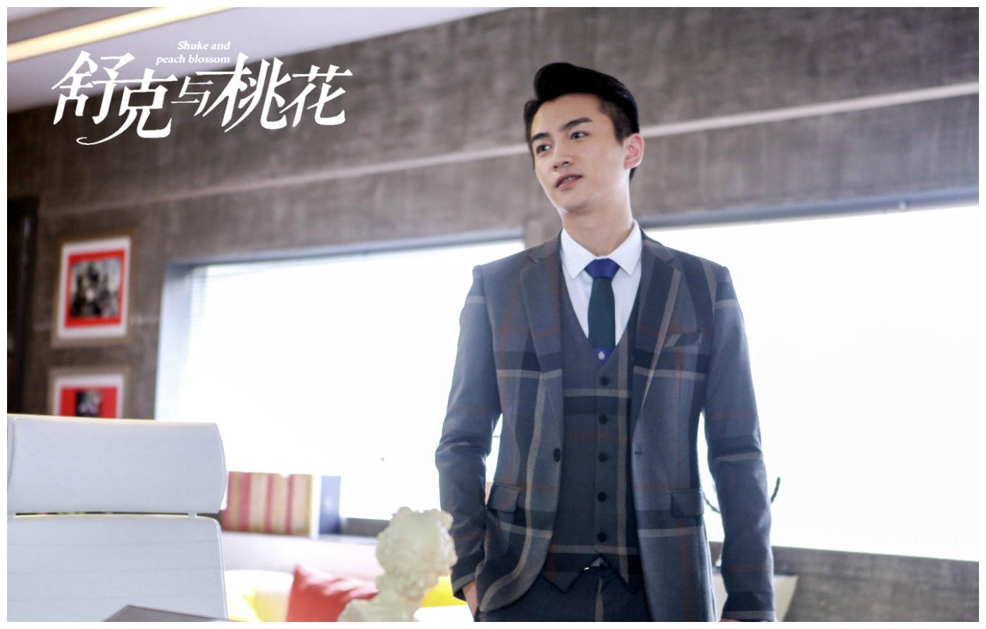 还是陈晓和颖儿主演的《舒克与桃花》呢?