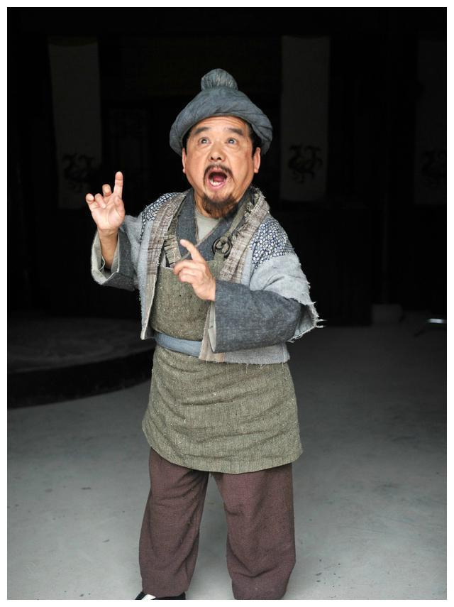 国家一级演员比潘长江矮演过武大郎一生娶过4个貌美老婆