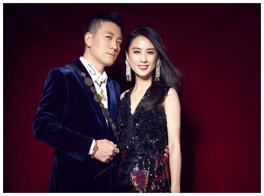 黄圣依杨子结婚13年豪门的故事从来都没那么简单