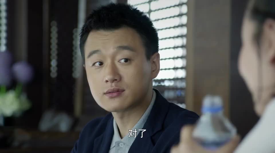 曾经的班花前女友找到罗素,直接挑明单身!罗素一下子就慌了!