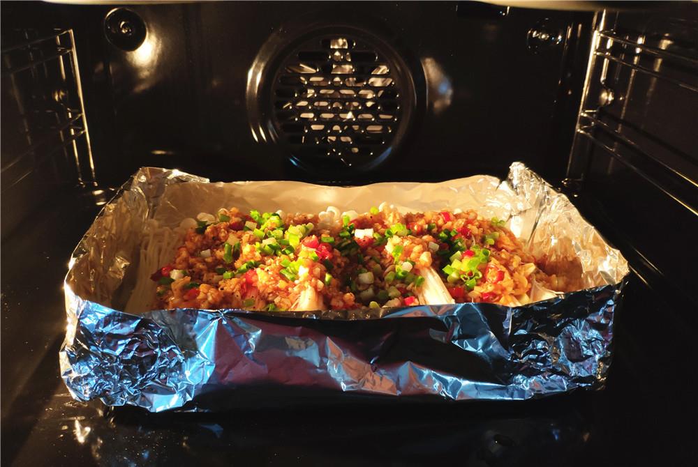 蒜蓉烤金针菇,清爽开胃的下饭菜,太诱人了!