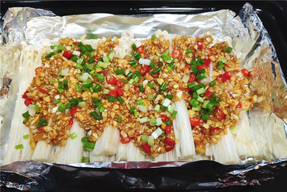 蒜蓉烤金针菇,清爽开胃的下饭菜,太诱人了!