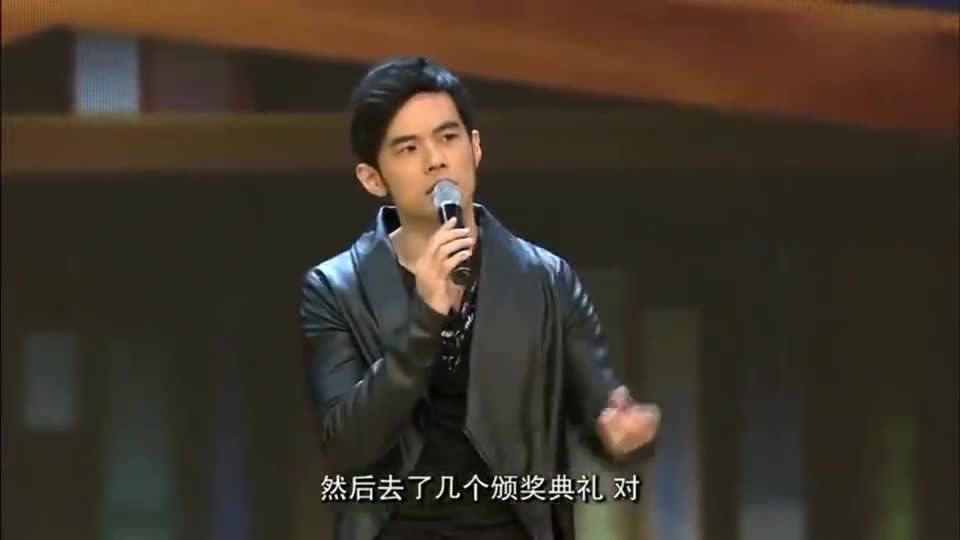 开讲啦周杰伦带外婆参加颁奖典礼没得奖感叹娱乐圈的虚假