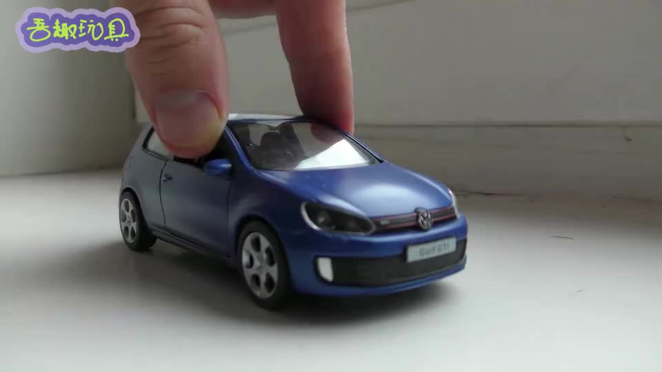 10辆微型汽车模型玩具展示