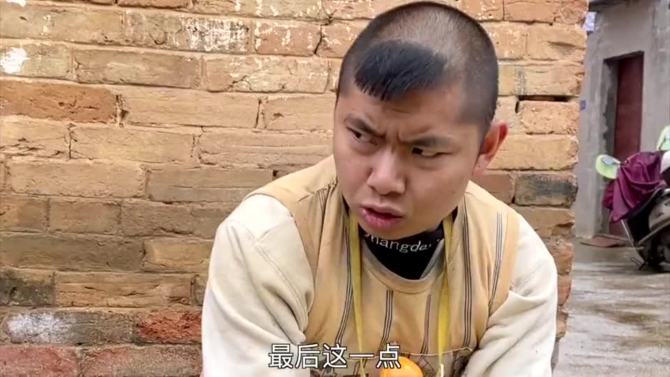 农村搞笑:广西人去买菜,就怕遇到广西人卖菜,这普通话不得不服