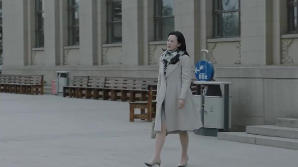 小欢喜:刘静请假住院手术,英子失落去天文馆,可惜已经闭馆了!