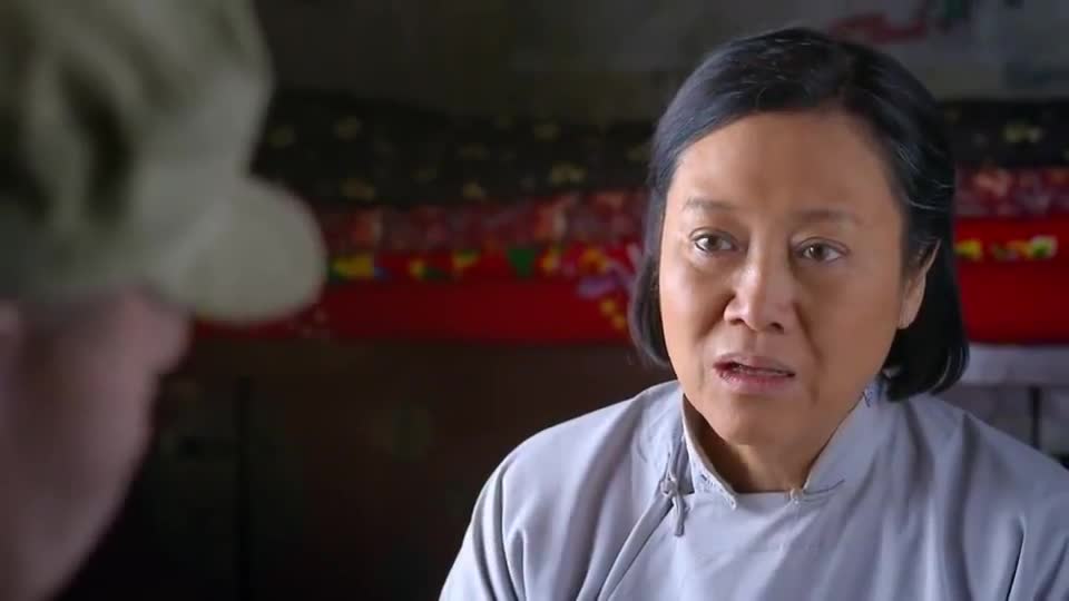 满仓进城:大娘误撕了科长的材料,却怨公安狡猾,这也笑得出来?