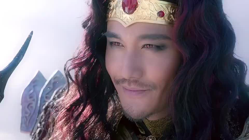 幻城:火王当众,残杀冰王的儿女,冰后痛不欲生