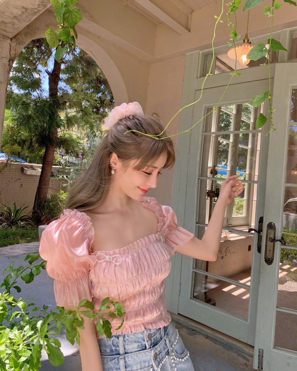 网红美女赵静迷人写真美照真好看啊_高清图集_新浪网