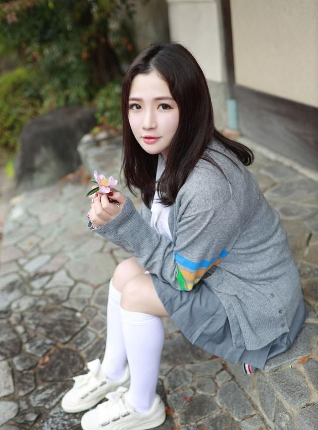 恩率babe(别名:徐cake、徐嘉乐),日本旅拍第一套写真发布