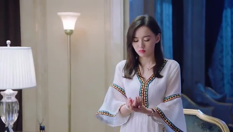 暖爱:霍栀泊儿一见面就互掐,江村在中间两面不讨好,成了受气包