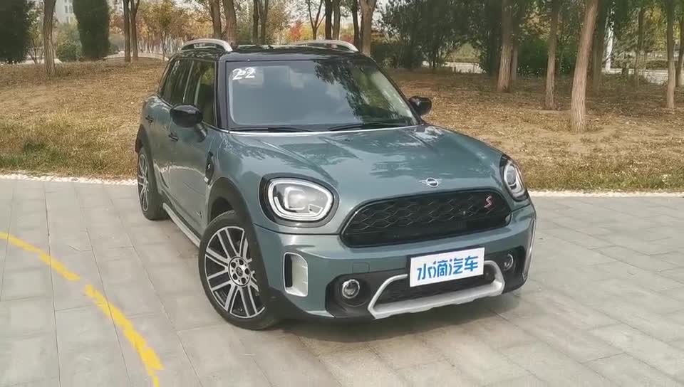抢鲜看minicountryman尤加利青的车身颜色复古又特别