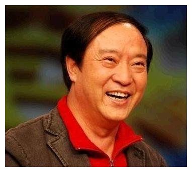 他曾登春晚14次,赵本山对他礼让三分,被妻子抛弃如今成这样!