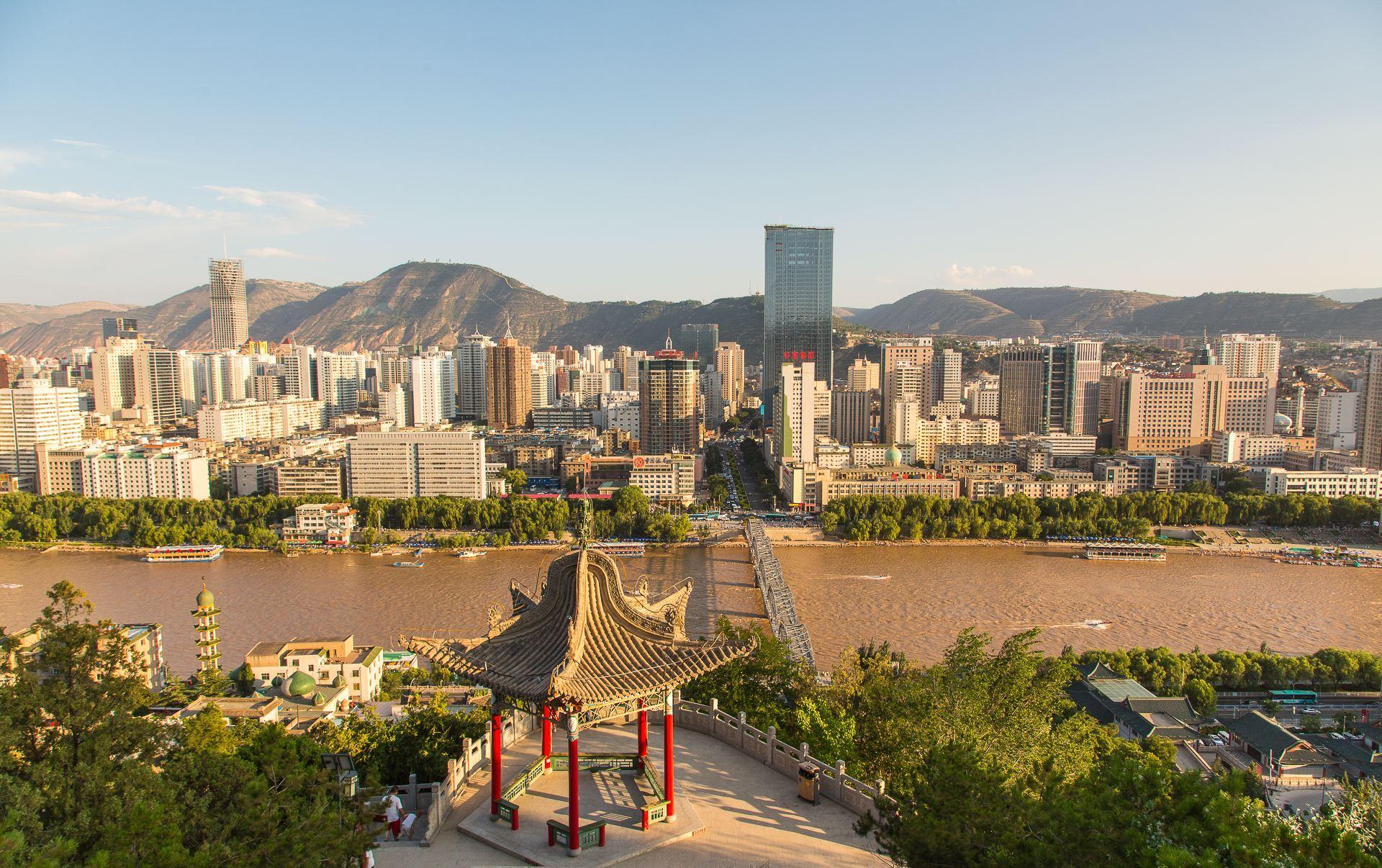 兰州又添一热门地标俯瞰兰州城被称城市瞭望台