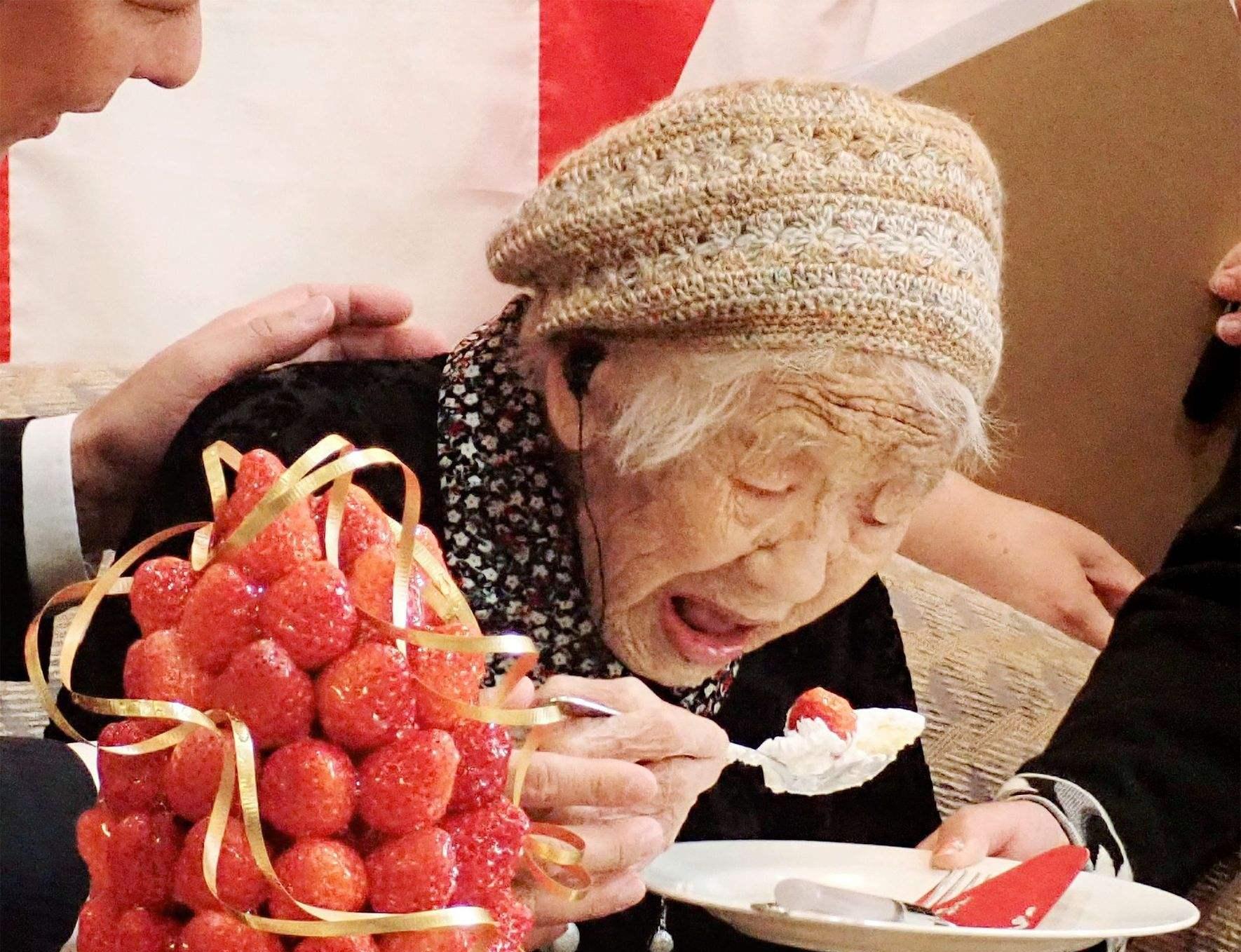 寿桃蛋糕摄影图__西餐美食_餐饮美食_摄影图库_昵图网nipic.com