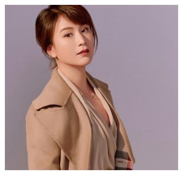 宝莲灯四公主洛葳造型有点杀马特染回黑发后成干练女神