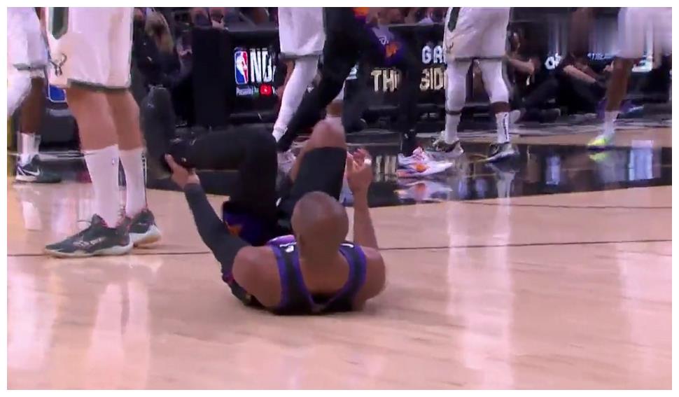 保罗投篮被垫脚脚踝受伤 一级恶意犯规！那一刻想起了欧文那一幕休闲区蓝鸢梦想 - Www.slyday.coM