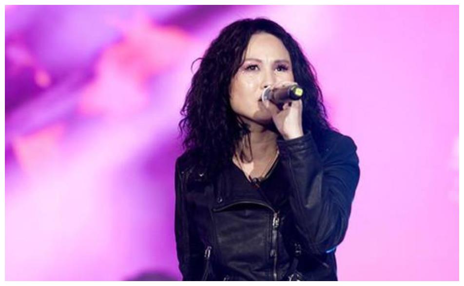 1993年深夜摇滚女王罗琦被半截啤酒瓶刺穿左眼如今怎样了