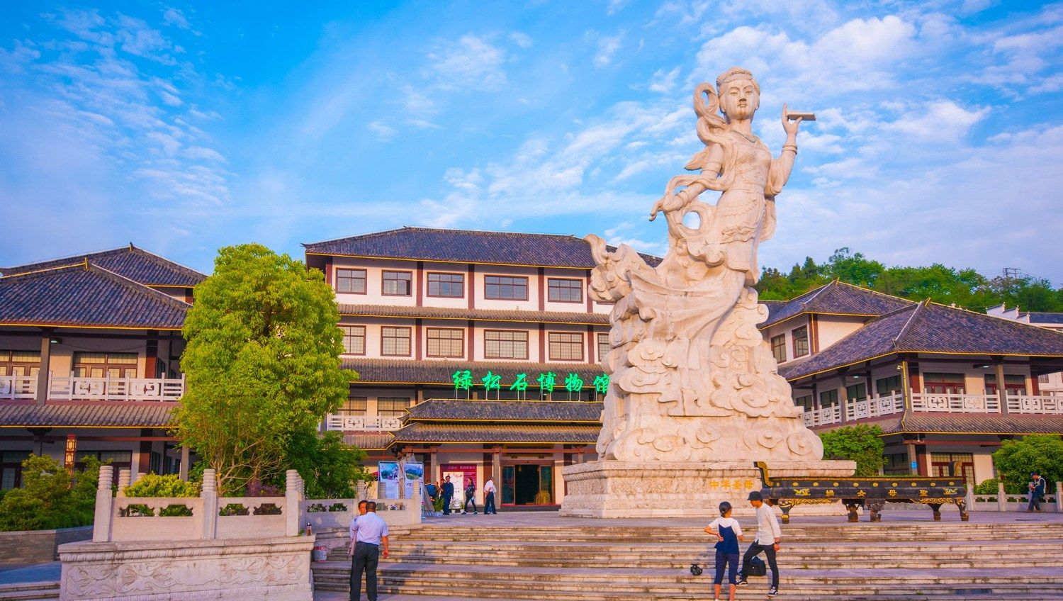 绿松石——竹山县的靓丽名片