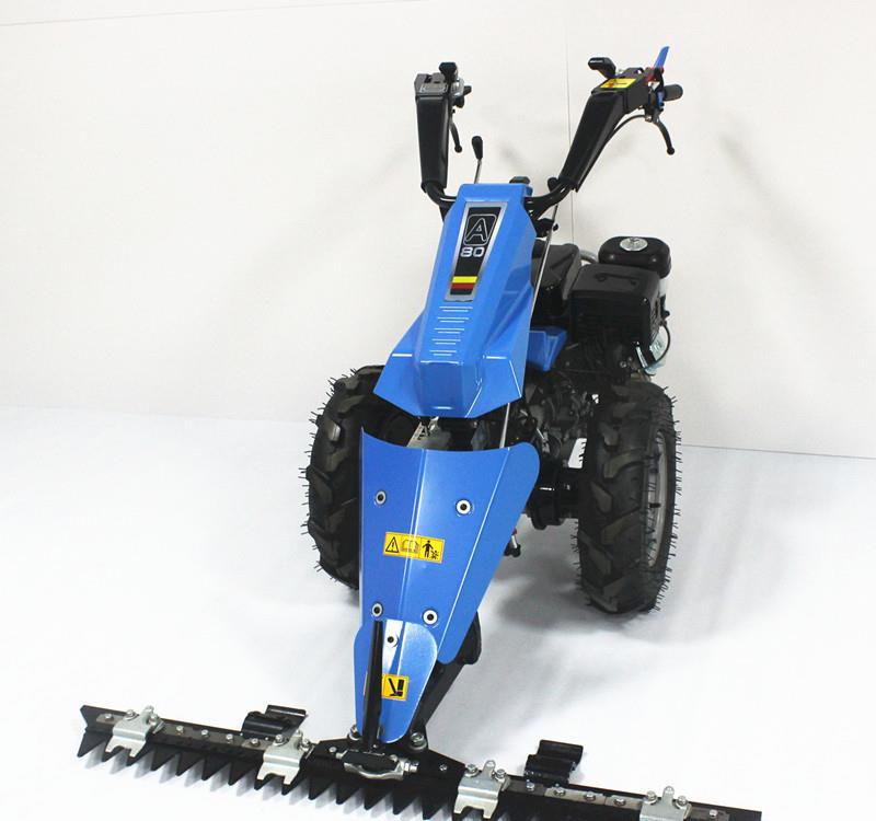 割草机多少钱一台小型锤钢刀割草机价格是多少农用割草机